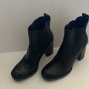Zara heel boots leather preowned sz 39